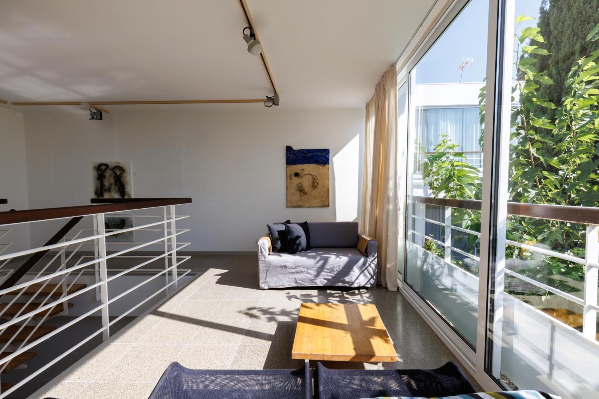 Art By Praxis Apartment Governors Beach Exterior photo